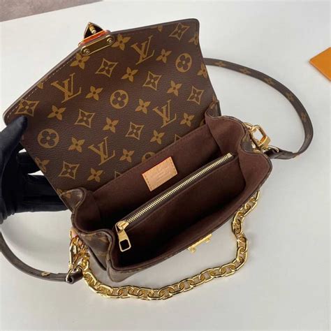 lv pochette soufflette